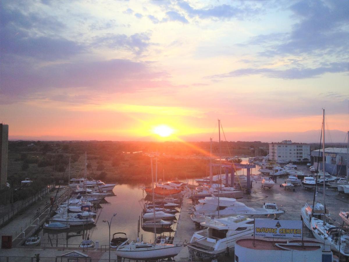 Holidays Penthouse Vues Panoramiques Sur Le Port Naval,Un Sejour Elegant Assure " Wifi Parquing Gratuit Roses Extérieur photo