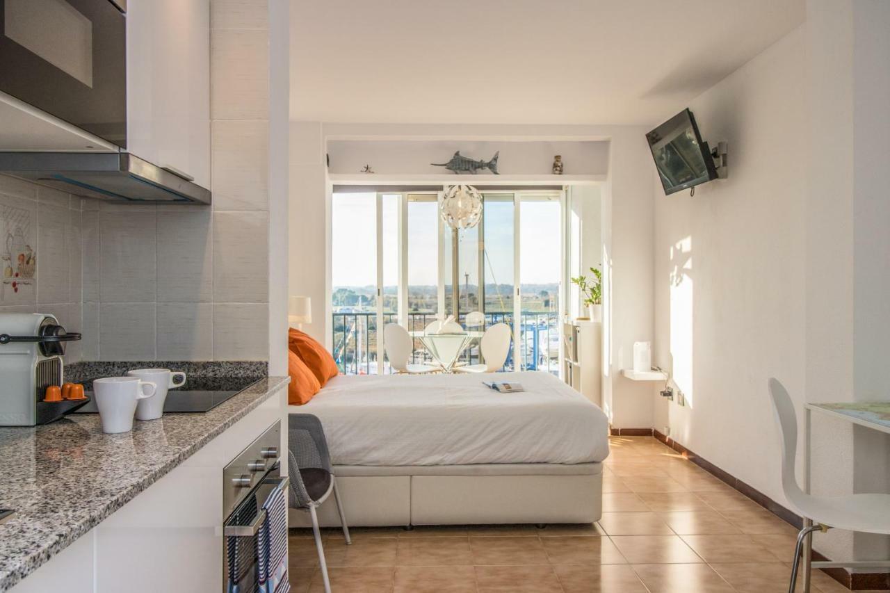 Holidays Penthouse Vues Panoramiques Sur Le Port Naval,Un Sejour Elegant Assure " Wifi Parquing Gratuit Roses Extérieur photo